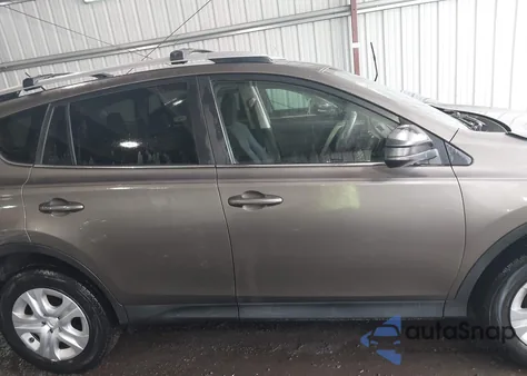 2014 Toyota Rav4 Le z USA, uszkodzony, nr VIN JTMZFREV8ED033231